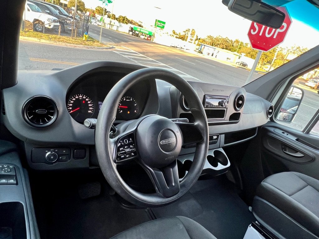 Used 2019 Freightliner Sprinter 2500 RWD image 13
