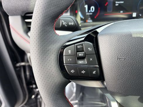 New 2026 Ford Explorer ST-Line w/ ST-Line Street Pack image 17