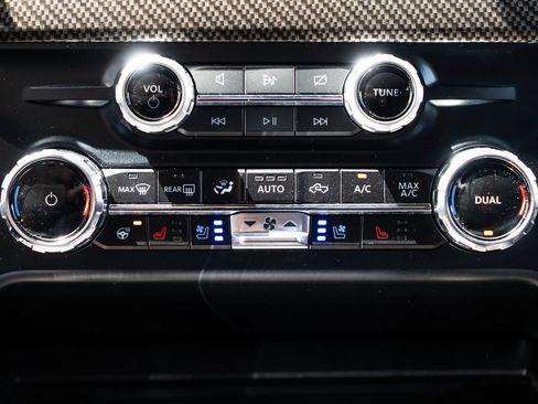 Used 2023 Ford F250 Lariat w/ Lariat Ultimate Package AWD/4WD image 43