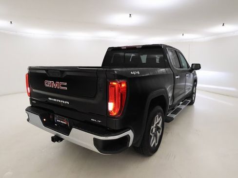 Used 2023 GMC Sierra 1500 SLT w/ SLT Premium Package image 3
