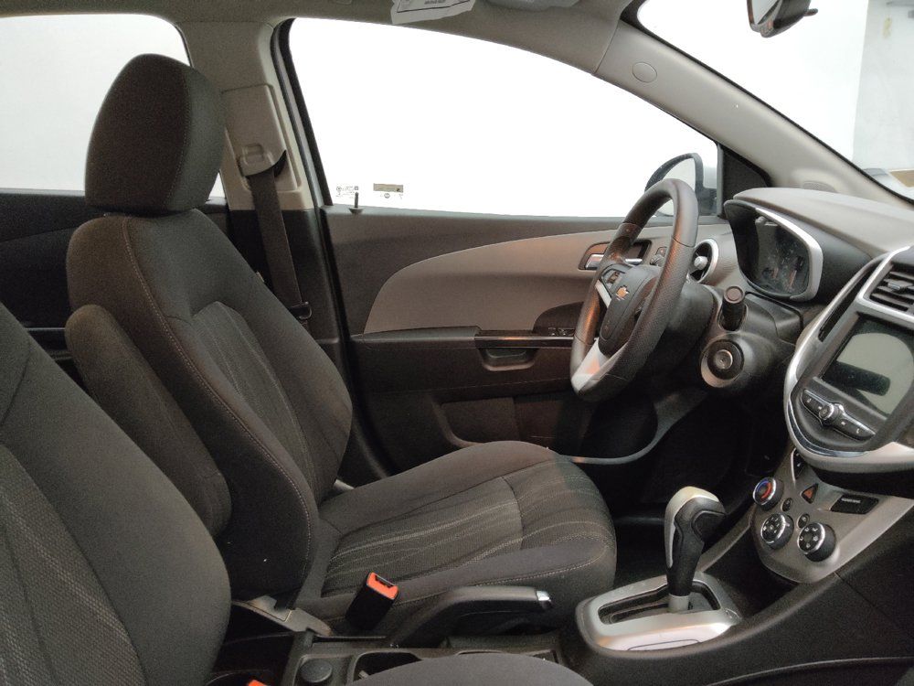 Used 2018 Chevrolet Sonic LT FWD image 21