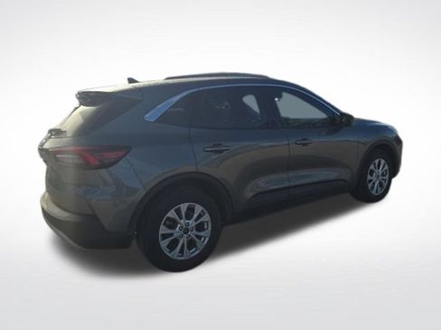 Used 2023 Ford Escape Active FWD image 3