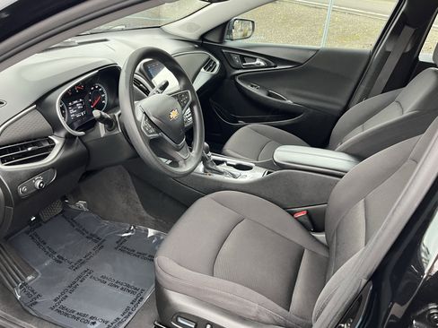 Used 2022 Chevrolet Malibu LT image 9