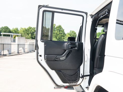 Used 2014 Jeep Wrangler Unlimited Sahara AWD/4WD image 36