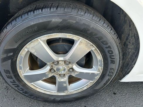 Used 2014 Chevrolet Cruze LT image 23