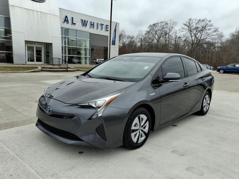 Used 2017 Toyota Prius Two w/ Prius Two Safety Plus Package image 1