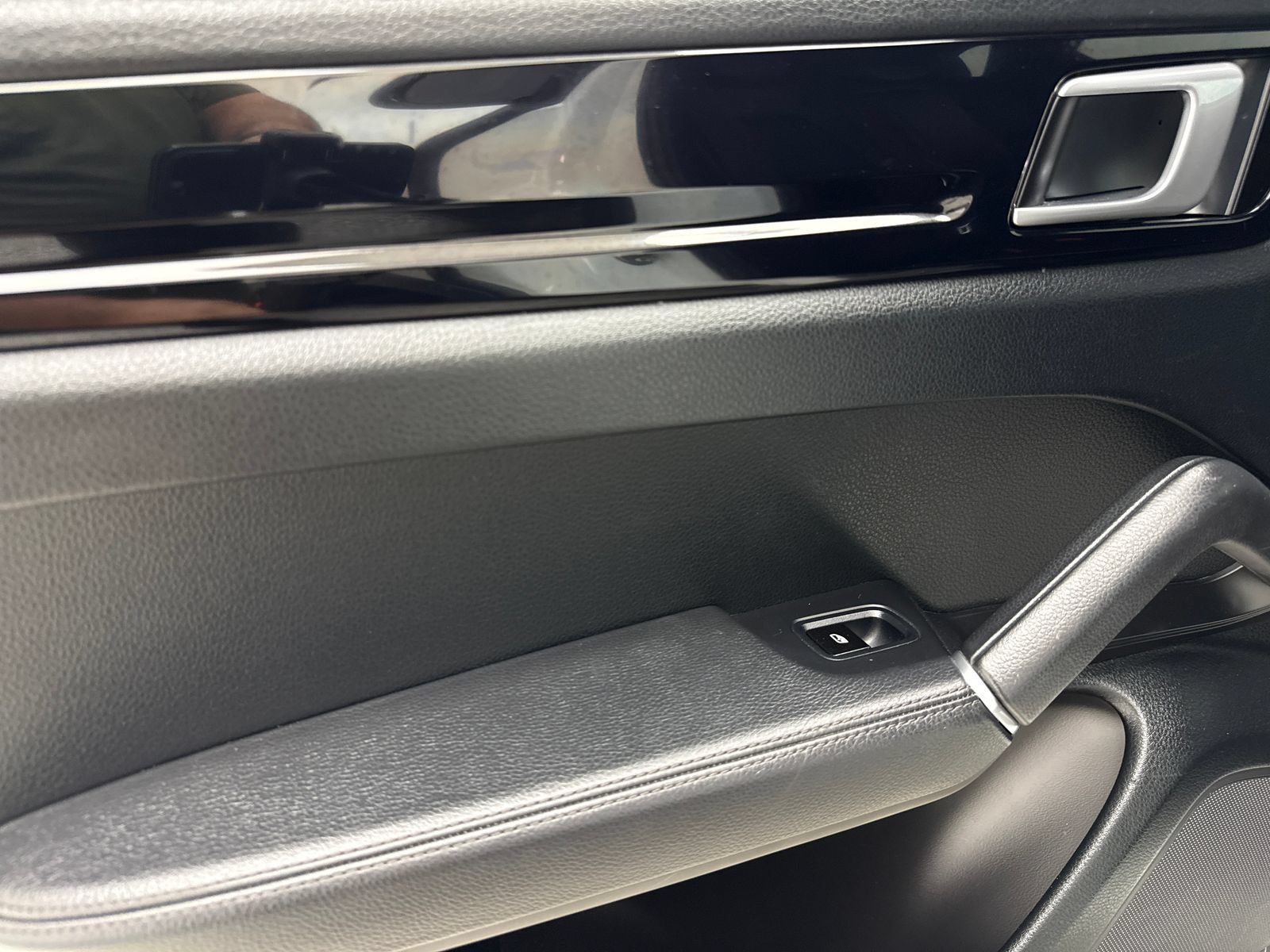 Used 2019 Porsche Cayenne AWD/4WD image 41