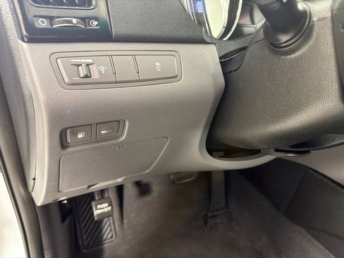 Used 2011 Hyundai Sonata Limited FWD image 15