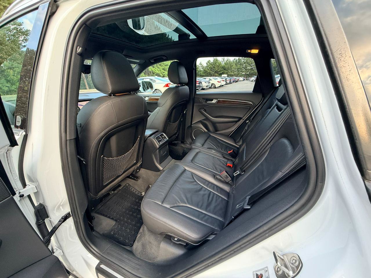 Used 2015 Audi Q5 2.0T Premium Plus w/ Technology Package AWD/4WD image 9