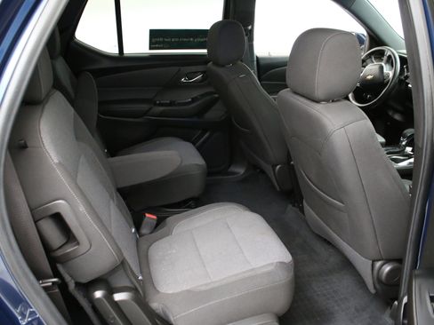 Certified 2023 Chevrolet Traverse LT w/ LPO, Floor Liner Package AWD/4WD image 27