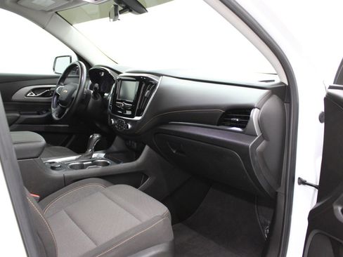 Used 2019 Chevrolet Traverse LT FWD image 11