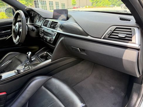 Used 2017 BMW M3 RWD image 24