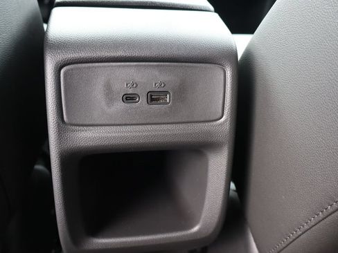 New 2026 Chevrolet Trax LT w/ LT Convenience Package FWD image 19