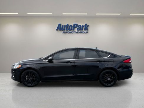 Used 2020 Ford Fusion SE w/ Equipment Group 151A FWD image 6