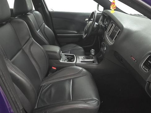 Used 2023 Dodge Charger Scat Pack w/ Technology Group RWD image 3