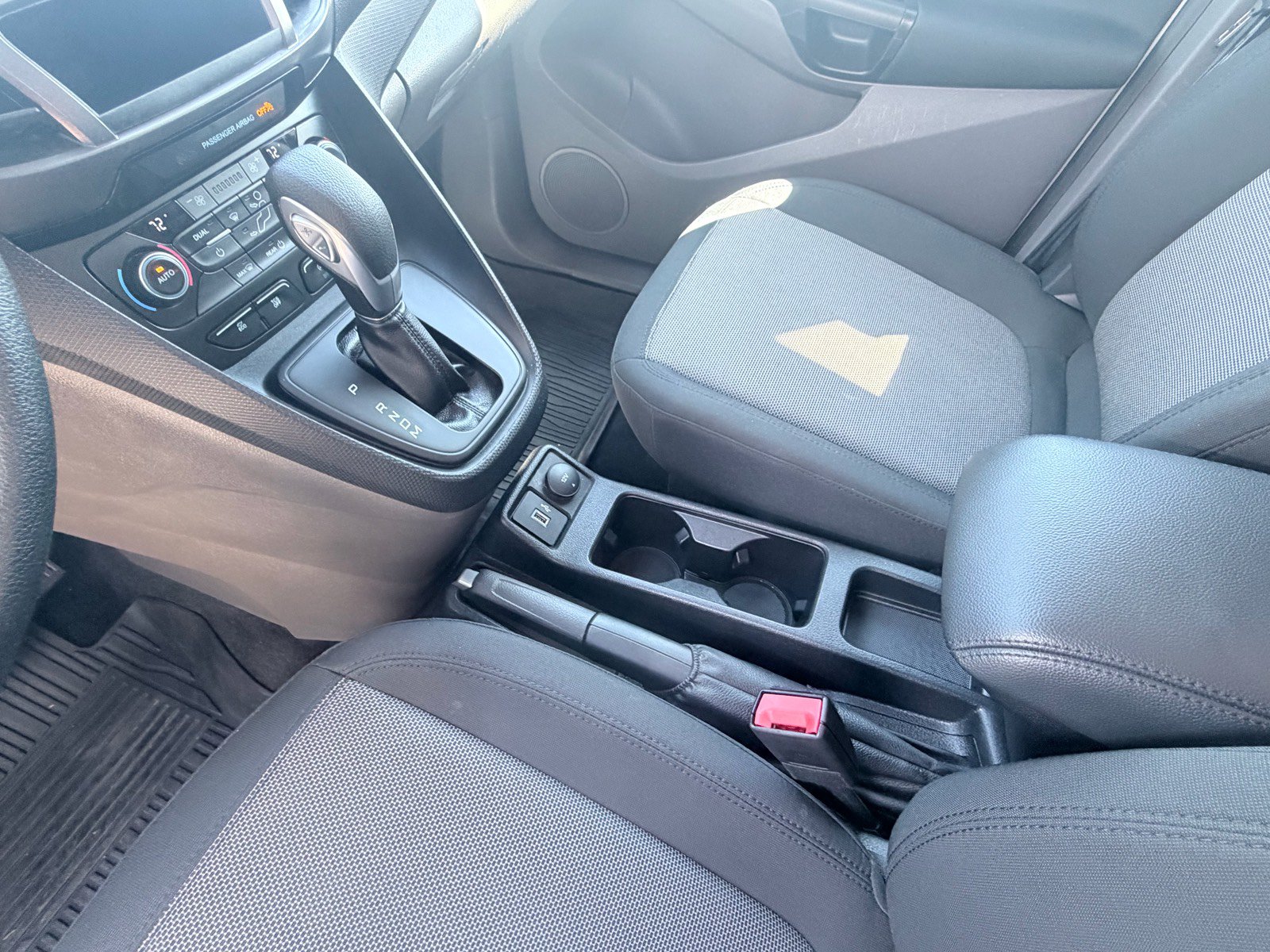Used 2022 Ford Transit Connect XL FWD image 14