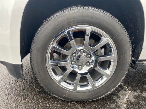 Used 2017 GMC Yukon Denali w/ Open Road Package image 27