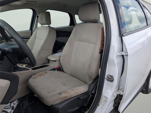 Used 2018 Ford Focus SE image 11