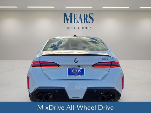 Used 2026 BMW M5 w/ Carbon Package image 5