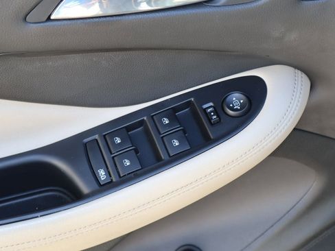 Used 2017 Buick Envision Essence FWD image 21