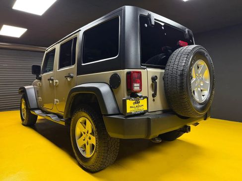 Used 2017 Jeep Wrangler Unlimited Sport w/ Quick Order Package 23S AWD/4WD image 6