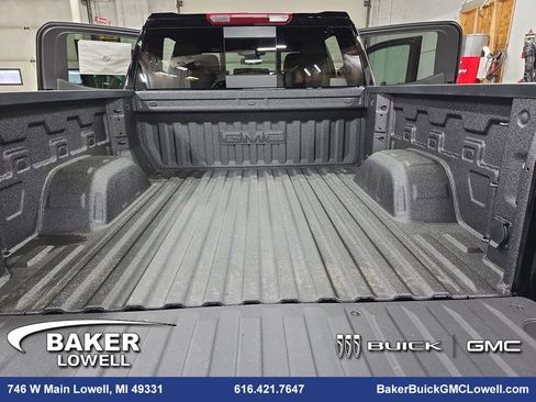 New 2026 GMC Sierra 1500 AT4 w/ AT4 Preferred Package image 13