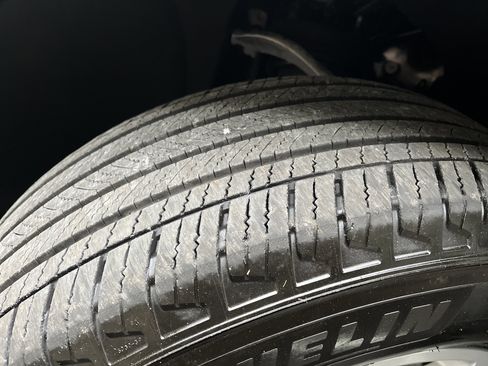 Used 2024 Chevrolet Tahoe LT image 18