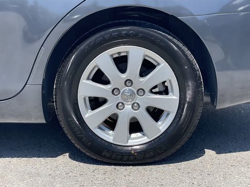 Used 2007 Toyota Camry XLE FWD image 35