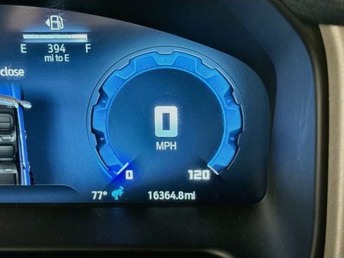 Used 2025 Ford Bronco Outer Banks AWD/4WD image 16