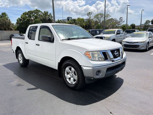 Used 2010 Nissan Frontier SE RWD image 7