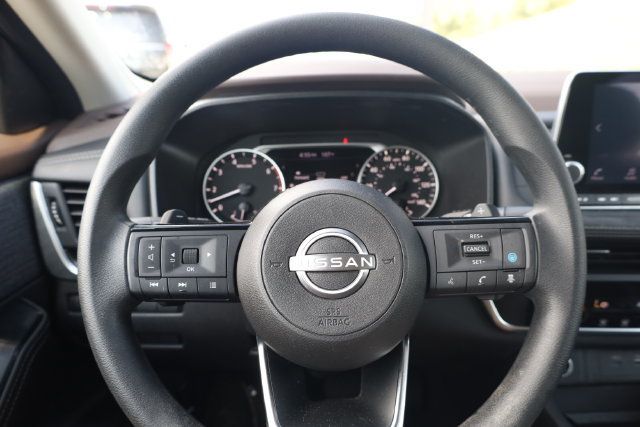 Used 2023 Nissan Rogue SV AWD/4WD image 17