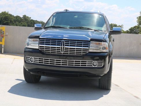 Used 2014 Lincoln Navigator 2WD image 49