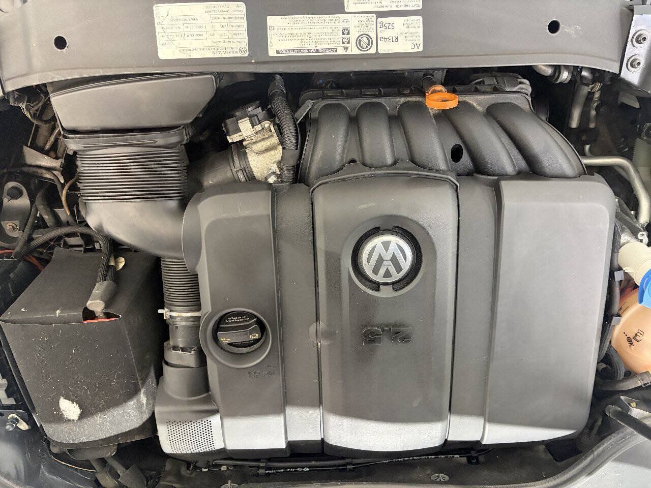 Used 2013 Volkswagen Golf 2-Door FWD image 22