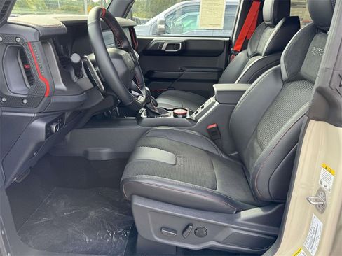 New 2025 Ford Bronco Raptor image 19