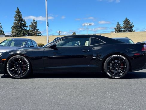 Used 2014 Chevrolet Camaro SS w/ RS Package RWD image 8