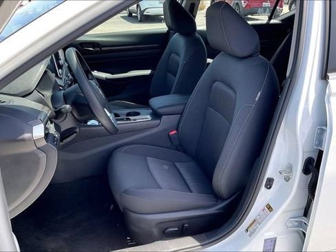New 2026 Nissan Altima 2.5 SV AWD/4WD image 7