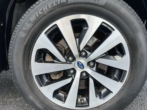 Used 2020 Subaru Outback Premium AWD/4WD image 9