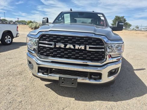 Used 2024 RAM 2500 Big Horn AWD/4WD image 2