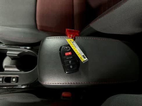 Used 2023 Toyota Corolla SE w/ Carpet Mat Package (TMS) FWD image 30