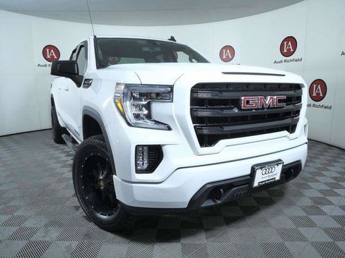 Used 2019 GMC Sierra 1500 Elevation w/ Elevation Value Package AWD/4WD image 2