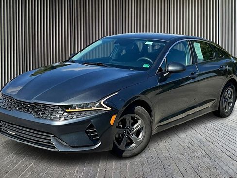 Used 2023 Kia K5 LXS image 11