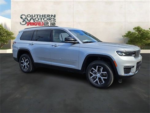 New 2025 Jeep Grand Cherokee L Limited w/ Trailer Tow Package image 7