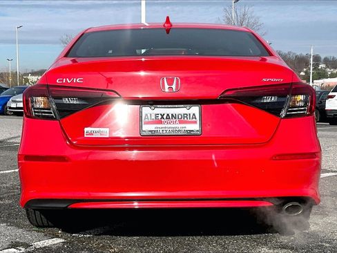 Used 2024 Honda Civic Sport image 4