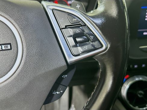 Used 2020 Chevrolet Camaro LT RWD image 17