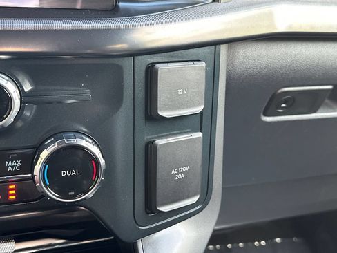 Used 2025 Ford F150 Lariat w/ Equipment Group 501A Mid AWD/4WD image 33