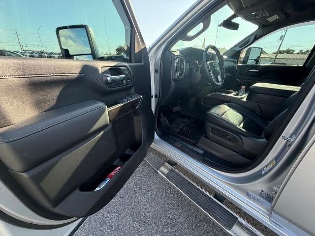 Used 2023 GMC Sierra 3500 SLT w/ SLT Convenience Package AWD/4WD image 10