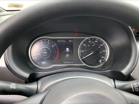 Used 2018 Nissan Kicks SV image 18