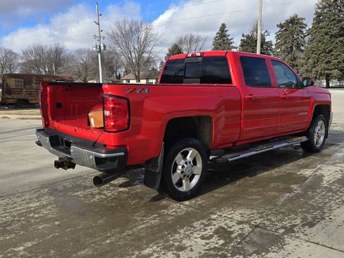 Used 2018 Chevrolet Silverado 2500 LT w/ LT Plus Package image 5