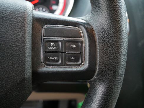 Used 2014 Dodge Grand Caravan SXT image 27