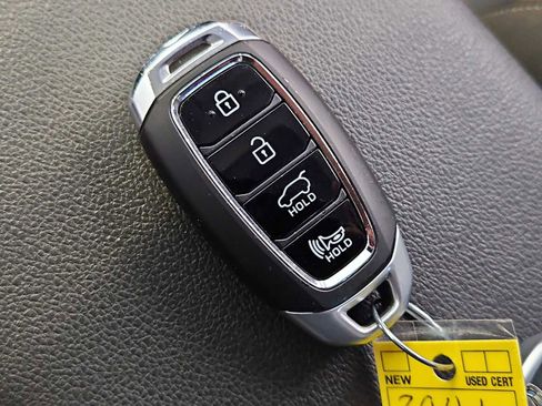 Certified 2021 Hyundai Kona Limited w/ Cargo Package image 33